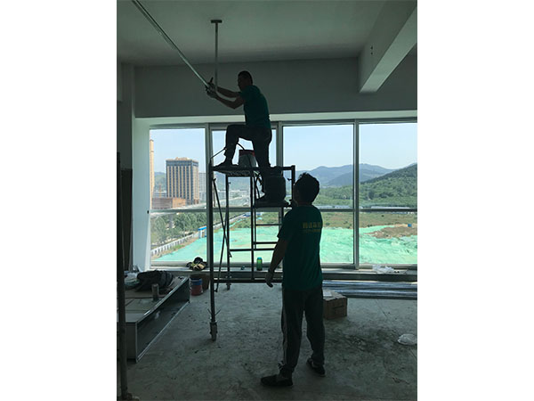 新工裝到了，受到裝修工人一致好評(píng)